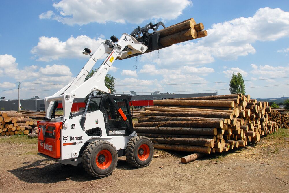 Bobcat S850 Skid Steer