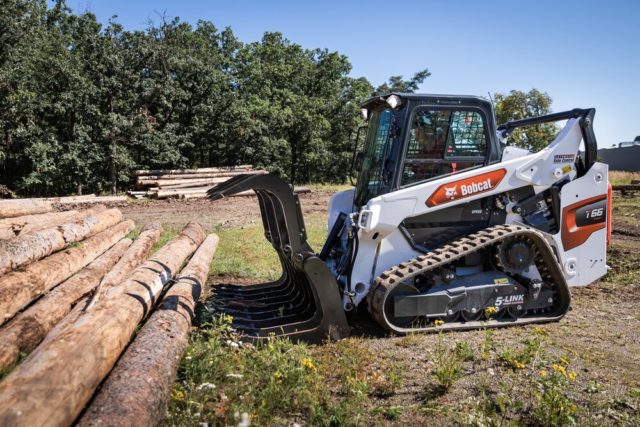 Bobcat Tracked Loader T66