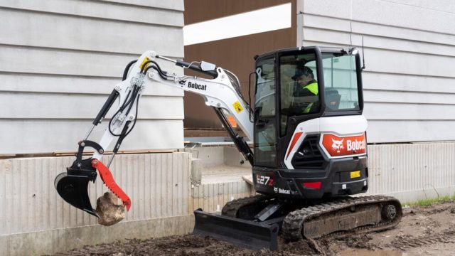 bobcat-compact-excavator-e27z