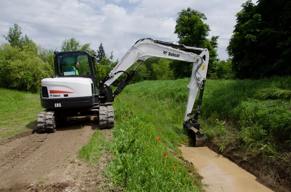 BOBCAT COMPACT EXCAVATOR TRACKS