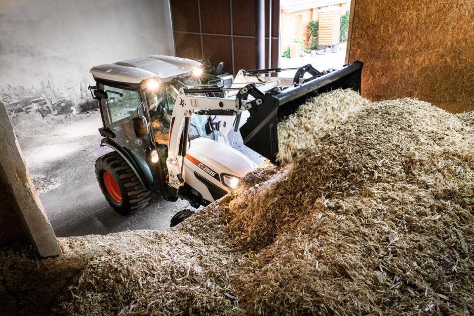 20221105_CT2535action_025