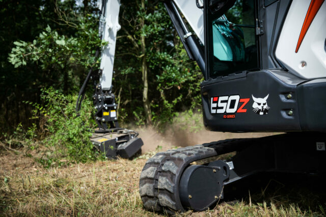 20200828_Bobcat_MEX56_Dobris_action_02_3162 Bobcat_MEX56